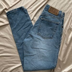 Vintage DKNY Jeans Size 6 | 90s High Waisted Denim | Medium Wash Mom Jeans
